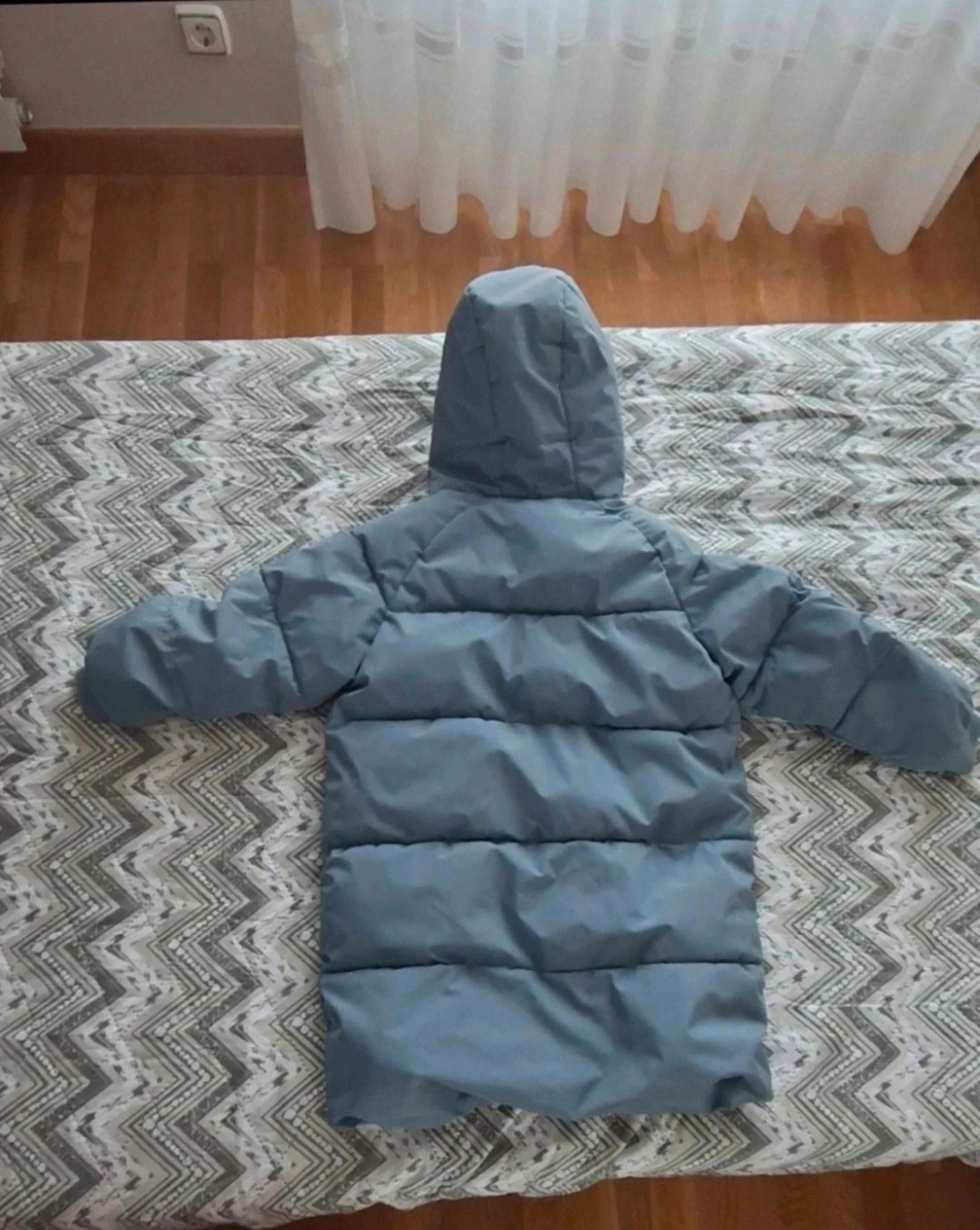 Girl's padded coat, with hood, blue color, size 8 – photo 2